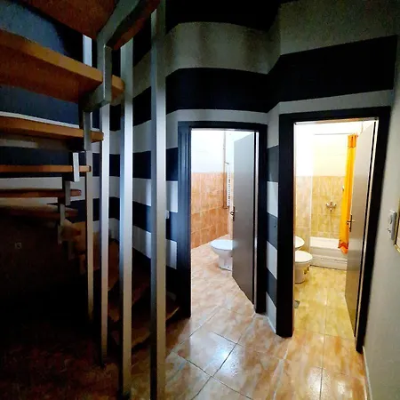 993 Apartment